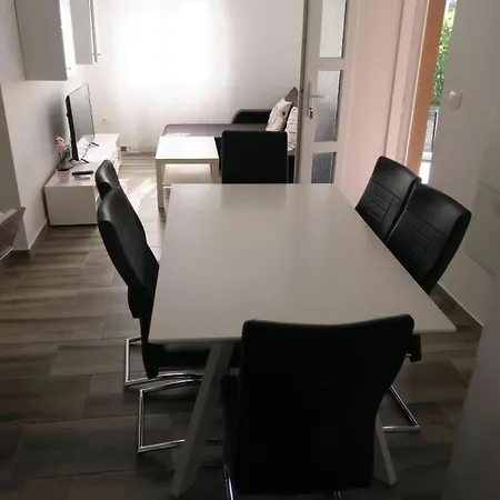 Familienwohnung 1