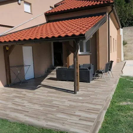 Familienwohnung 1 * Baška